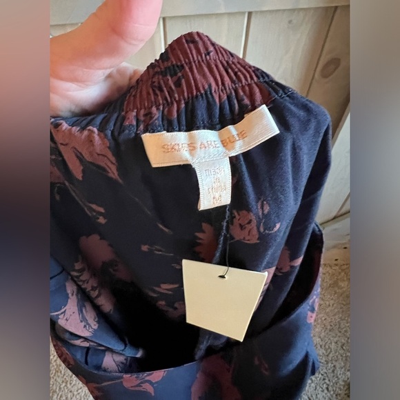 NWT Skies are Blue Floral Ankle Pant - Picture 2 of 6